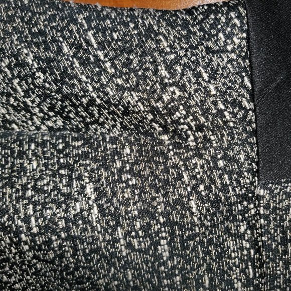 Xoxo Black and gold dress. Size 5/6 size small. Heathered stitching. Like new - Picture 4 of 7